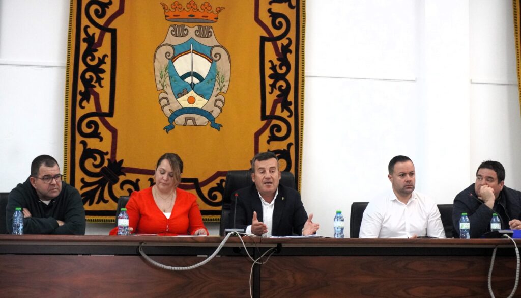 Foto pleno marzo scaled e1774535480430 - El pleno de Carboneras aprueba por unanimidad el proyecto de reforma integral del Centro de Mayores