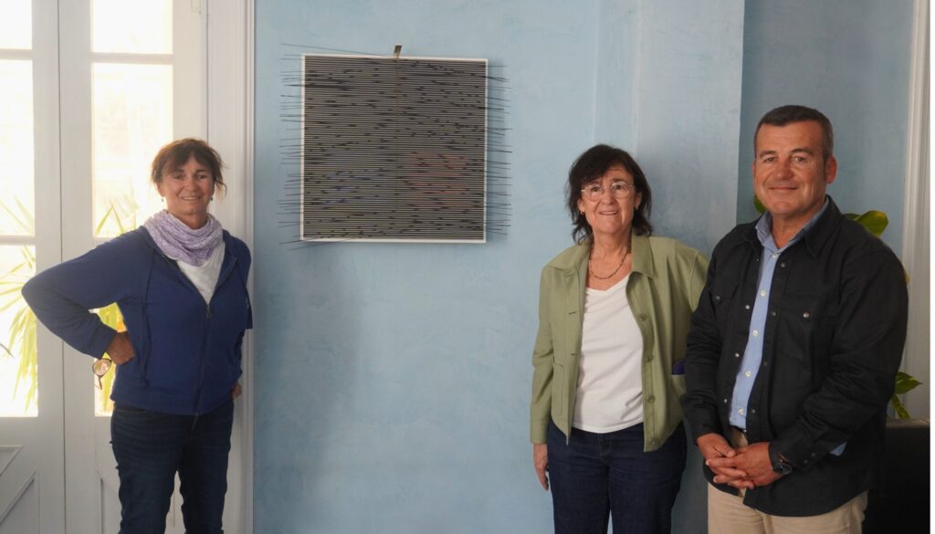 1 Foto obra cedida hijas del artista y alcalde scaled e1777030172416 - Una muestra internacional difundirá el importante papel de Carboneras en el arte de vanguardia de 1956 a 1989