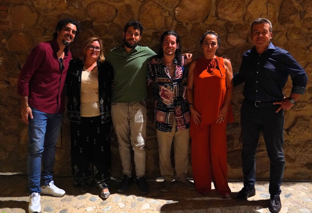 1 Alcalde organizacion y artistas - Carboneras al día
