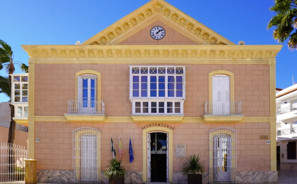 ayuntamiento carboneras 1024x634 1 - Carboneras al día